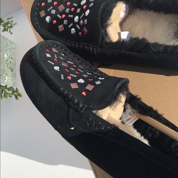 UGG Ansley Stud II Moccasin - Picture 8 of 9